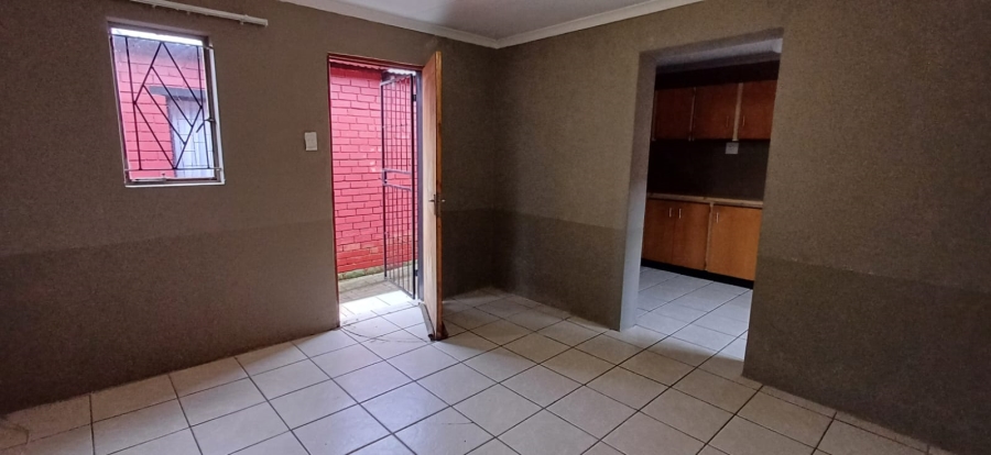 To Let 1 Bedroom Property for Rent in Bohlokong Free State